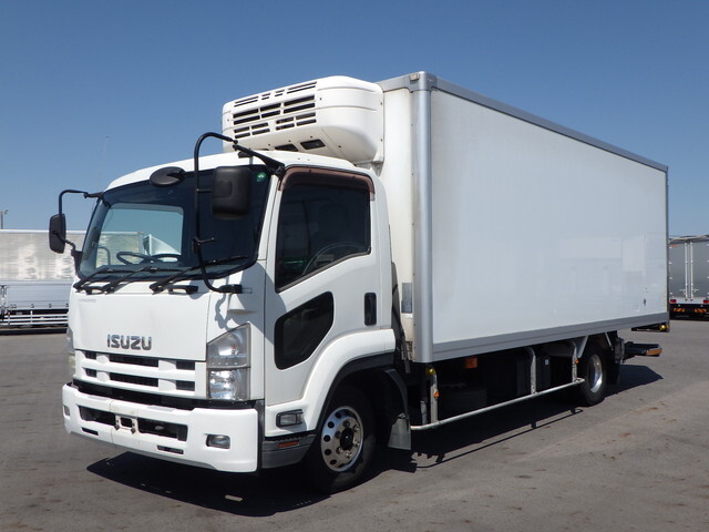 いすゞフォワード冷凍車（冷蔵車）中型（4t）[写真03]
