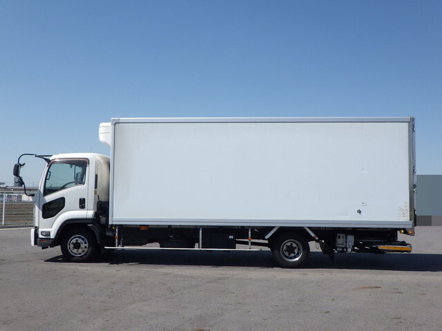 いすゞフォワード冷凍車（冷蔵車）中型（4t）[写真07]