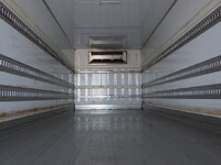 いすゞフォワード冷凍車（冷蔵車）中型（4t）[写真09]