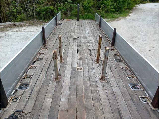 三菱ふそうスーパーグレート平ボディ大型（10t）[写真14]