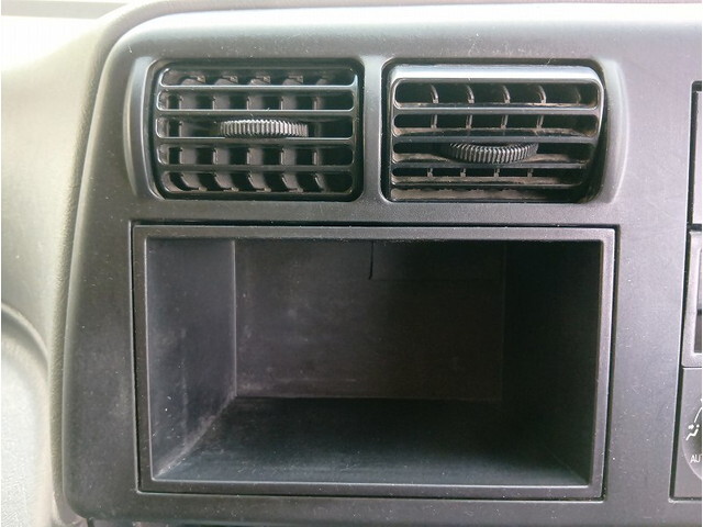 三菱ふそうスーパーグレート平ボディ大型（10t）[写真21]