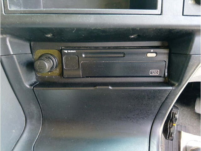 三菱ふそうスーパーグレート平ボディ大型（10t）[写真22]