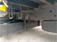 三菱ふそうスーパーグレート平ボディ大型（10t）[写真38]