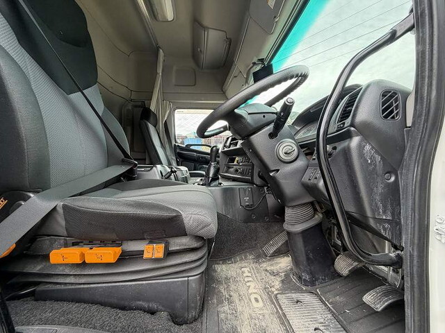 日野プロフィアアルミウイング大型（10t）[写真29]