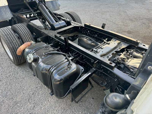 いすゞエルフダンプ小型（2t・3t）[写真11]