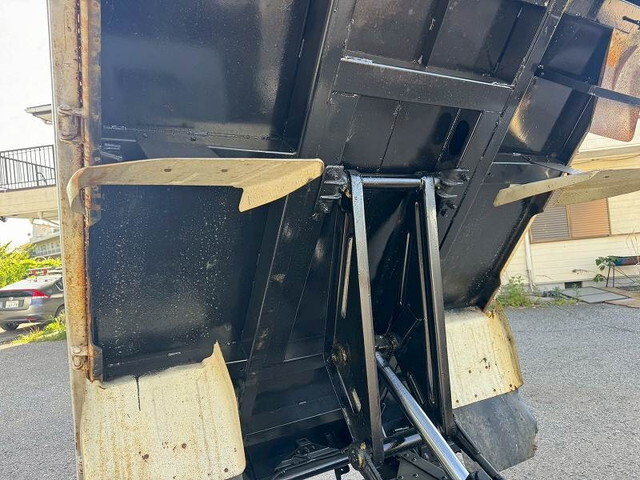 いすゞエルフダンプ小型（2t・3t）[写真18]