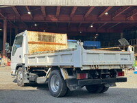 いすゞエルフダンプ小型（2t・3t）[写真05]