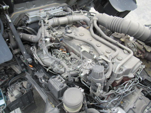 日野プロフィアクレーン4段大型（10t）[写真38]