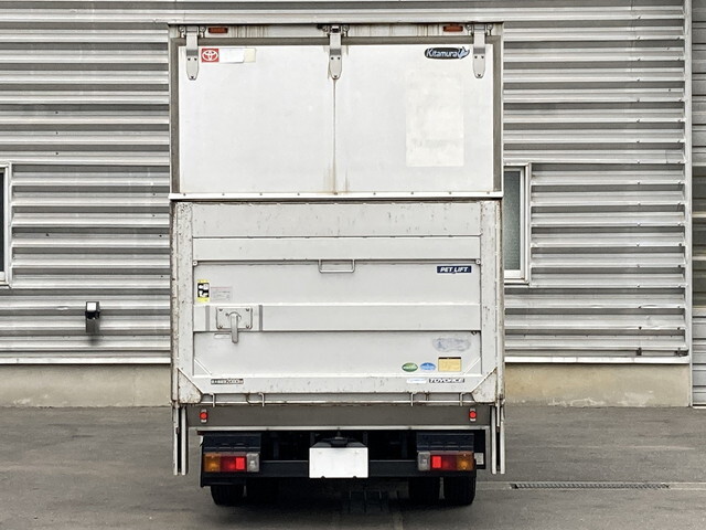 トヨタトヨエースアルミバン小型（2t・3t）[写真04]