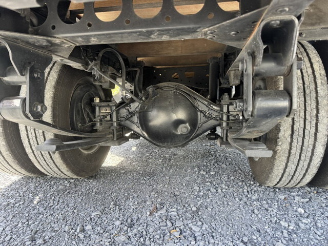 いすゞエルフ平ボディ小型（2t・3t）[写真15]