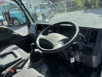 いすゞエルフ平ボディ小型（2t・3t）[写真20]