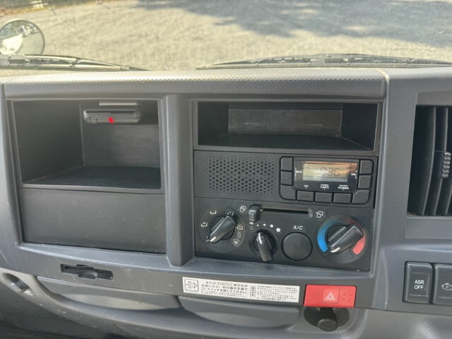 いすゞエルフ平ボディ小型（2t・3t）[写真21]