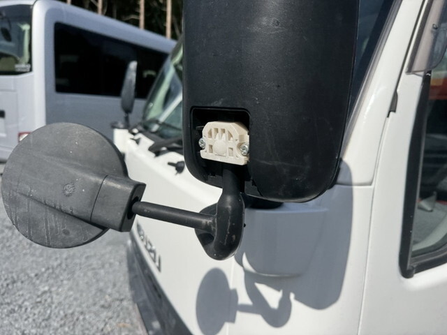 いすゞエルフ平ボディ小型（2t・3t）[写真30]