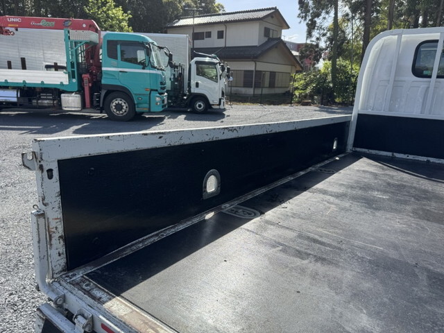 いすゞエルフ平ボディ小型（2t・3t）[写真08]