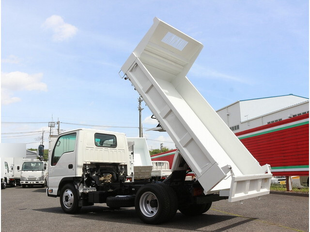 いすゞエルフダンプ小型（2t・3t）[写真02]