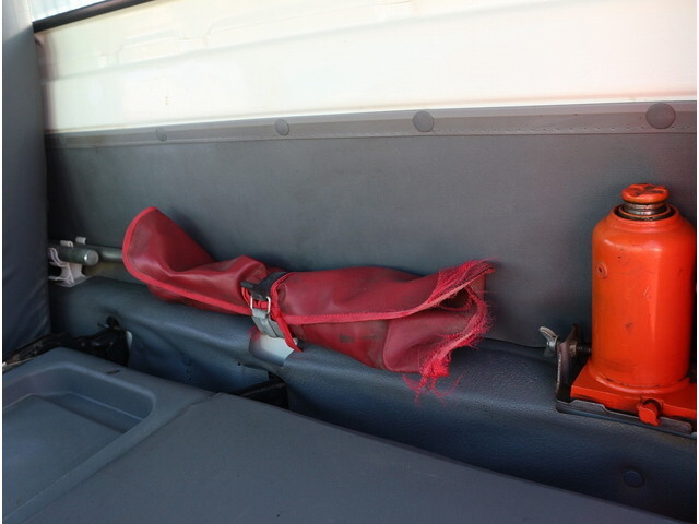 いすゞエルフダンプ小型（2t・3t）[写真34]