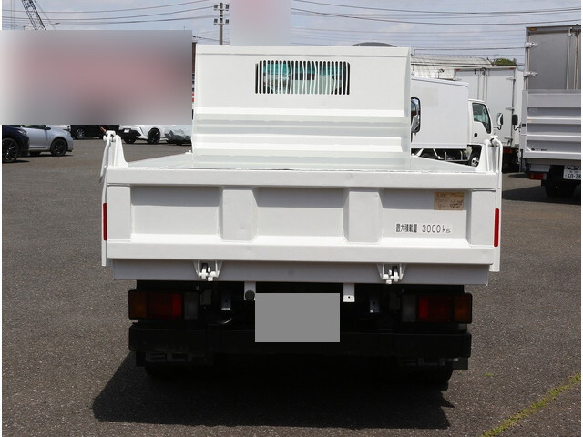 いすゞエルフダンプ小型（2t・3t）[写真08]