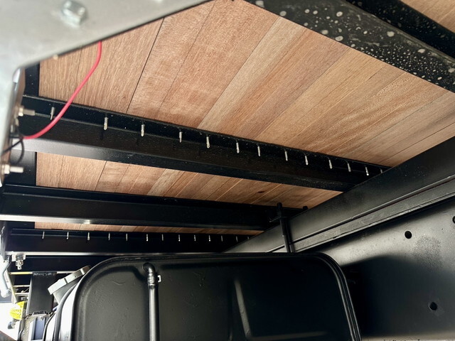 三菱ふそうファイターセルフクレーン3段増トン（6t・8t）[写真19]