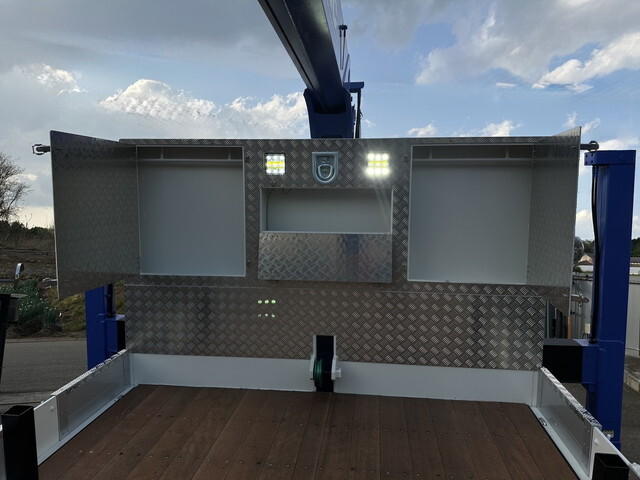 三菱ふそうファイターセルフクレーン3段増トン（6t・8t）[写真05]