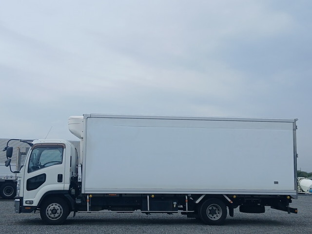 いすゞフォワード冷凍車（冷蔵車）中型（4t）[写真08]