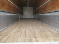 いすゞギガアルミウイング大型（10t）[写真11]