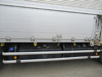 いすゞギガアルミウイング大型（10t）[写真20]