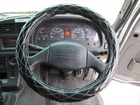 いすゞギガアルミウイング大型（10t）[写真33]