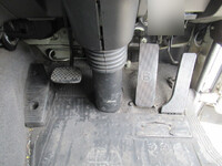 いすゞギガアルミウイング大型（10t）[写真38]