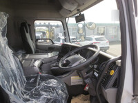 UDトラックスクオンアルミウイング大型（10t）[写真18]