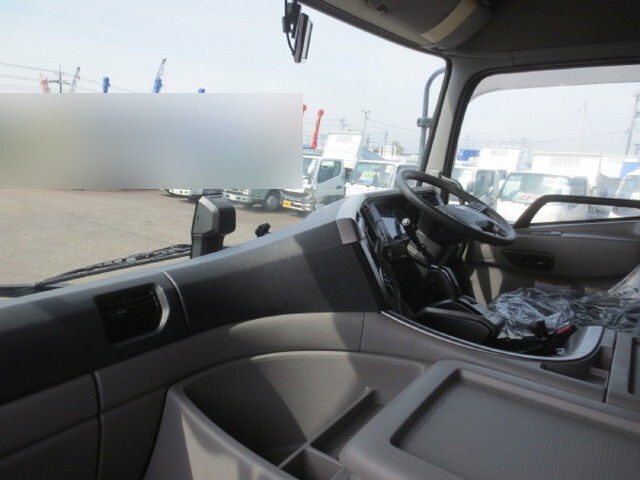 UDトラックスクオンアルミウイング大型（10t）[写真18]