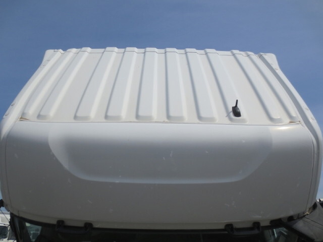 UDトラックスクオンアルミウイング大型（10t）[写真20]