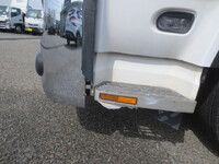 UDトラックスクオンアルミウイング大型（10t）[写真24]