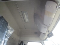 UDトラックスクオンアルミウイング大型（10t）[写真27]