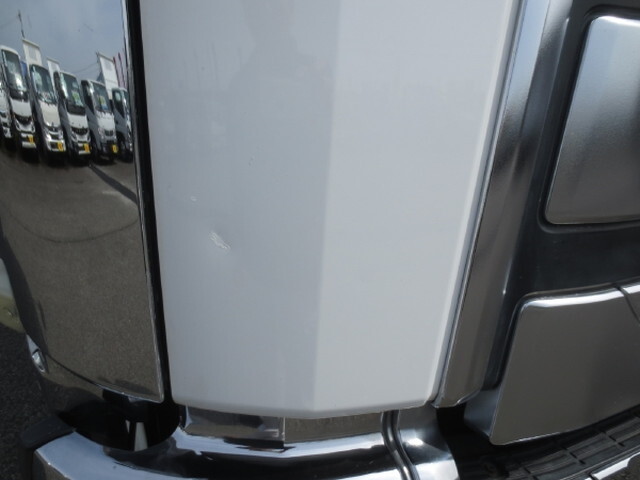 UDトラックスクオンアルミウイング大型（10t）[写真28]