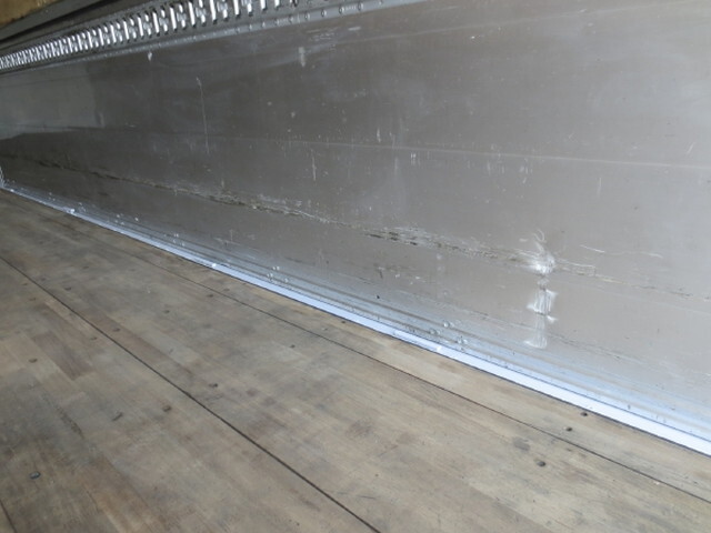 UDトラックスクオンアルミウイング大型（10t）[写真31]