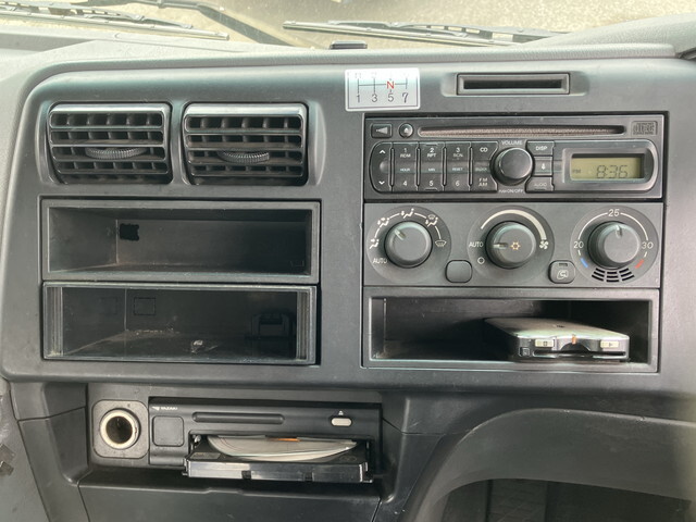 三菱ふそうスーパーグレートセーフティクレーン4段大型（10t）[写真38]