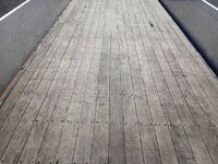 UDトラックスクオンアルミブロック大型（10t）[写真12]