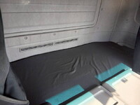 UDトラックスクオンアルミブロック大型（10t）[写真26]