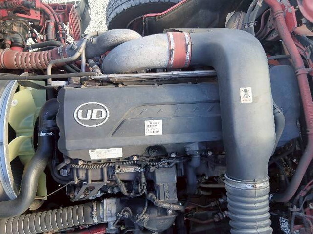 UDトラックスクオンアルミブロック大型（10t）[写真26]