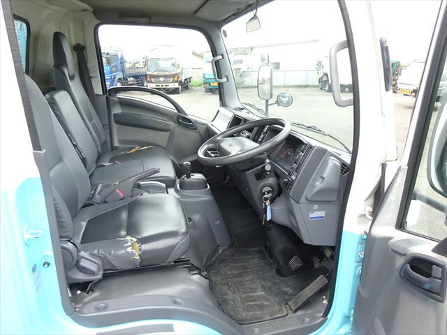 いすゞエルフ平ボディ小型（2t・3t）[写真16]