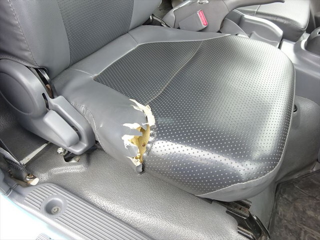 いすゞエルフ平ボディ小型（2t・3t）[写真17]