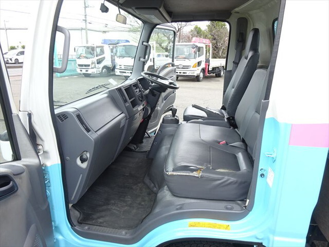 いすゞエルフ平ボディ小型（2t・3t）[写真22]