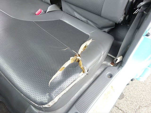 いすゞエルフ平ボディ小型（2t・3t）[写真23]