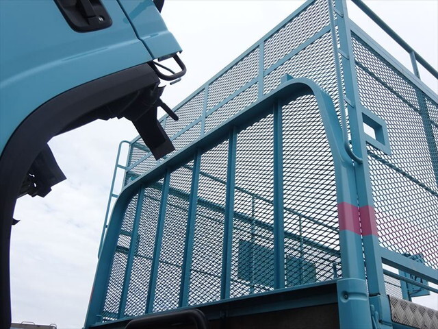 いすゞエルフ平ボディ小型（2t・3t）[写真30]