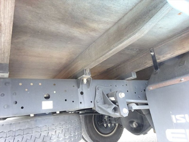 いすゞエルフ平ボディ小型（2t・3t）[写真08]