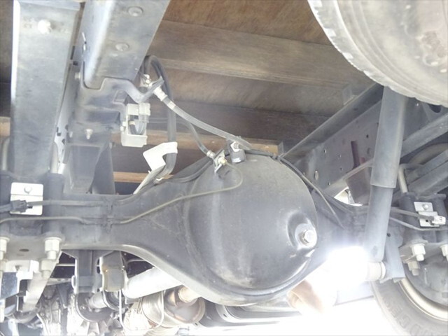 いすゞエルフ平ボディ小型（2t・3t）[写真09]