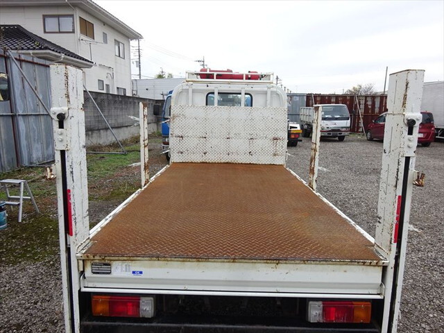 日野デュトロ平ボディ小型（2t・3t）[写真12]