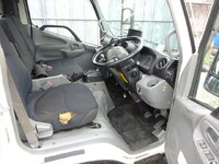 日野デュトロ平ボディ小型（2t・3t）[写真19]