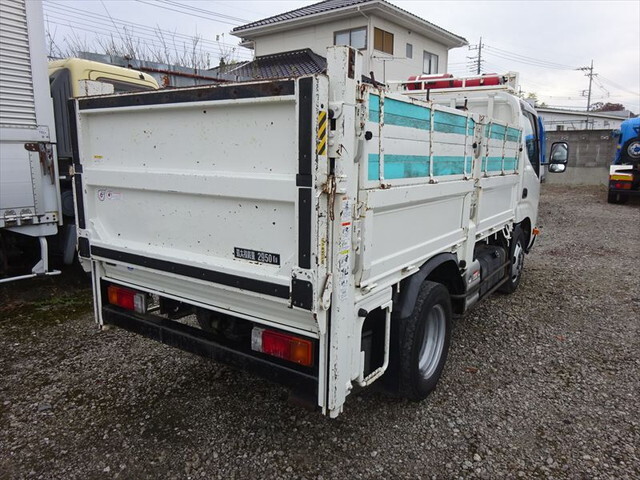 日野デュトロ平ボディ小型（2t・3t）[写真03]