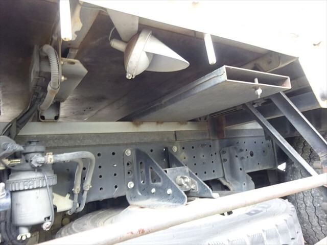 日野デュトロ平ボディ小型（2t・3t）[写真04]